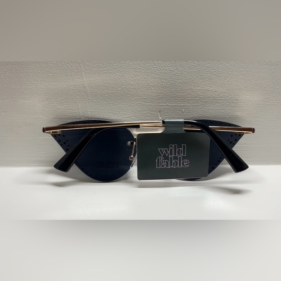 Rhinestone Cat Eye Sunglasses Black Glam Oversized NWT - Picture 4 of 4